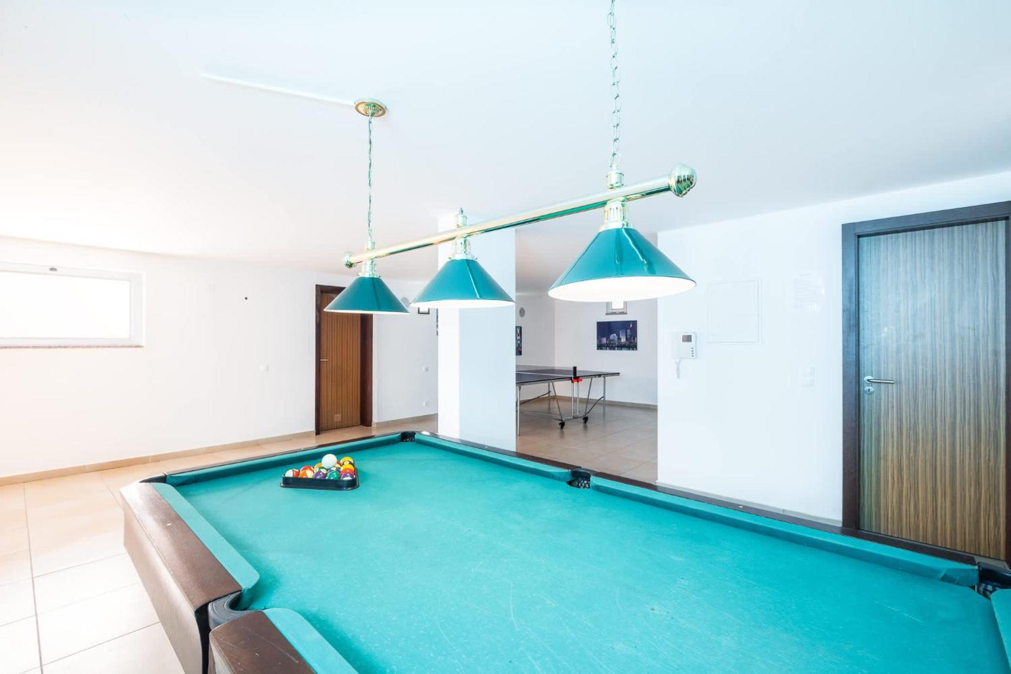 Adaro - Large Luxury Close To Marina Ferienhaus *