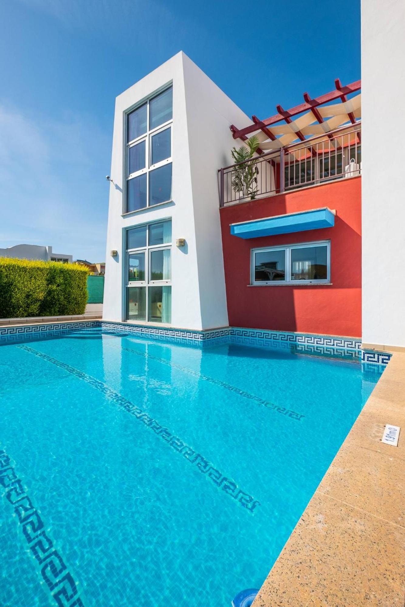 Ferienhaus Adaro - Large Luxury Close To Marina *